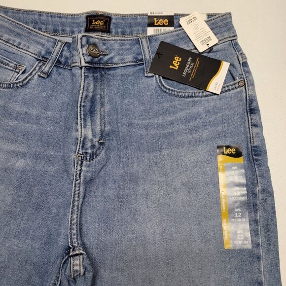 Lee Capri Jeans Womens 12 Medium Mid Rise Legendary Style Light Blue Tags - Picture 4 of 9